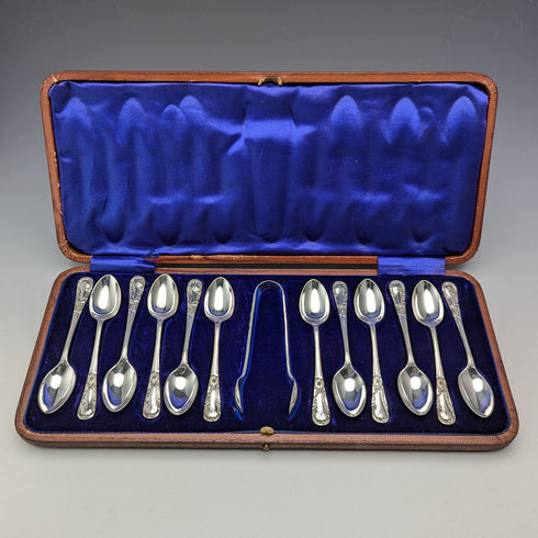 1905 British Antique Silver Plated 12 Tea Spoons & Sugar Tongs Set in Case